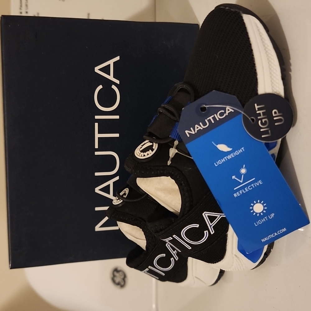 Size 6 little boy Nautica sneakers